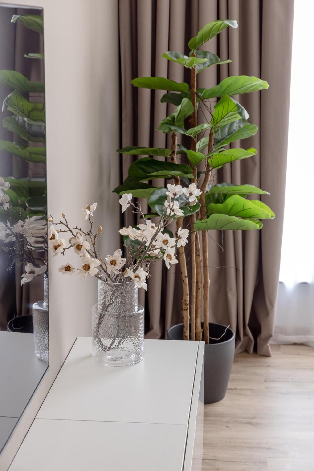 Beautiful And Bright 1 Bedroom Apartment! Sofia ! Dubai Ngoại thất bức ảnh